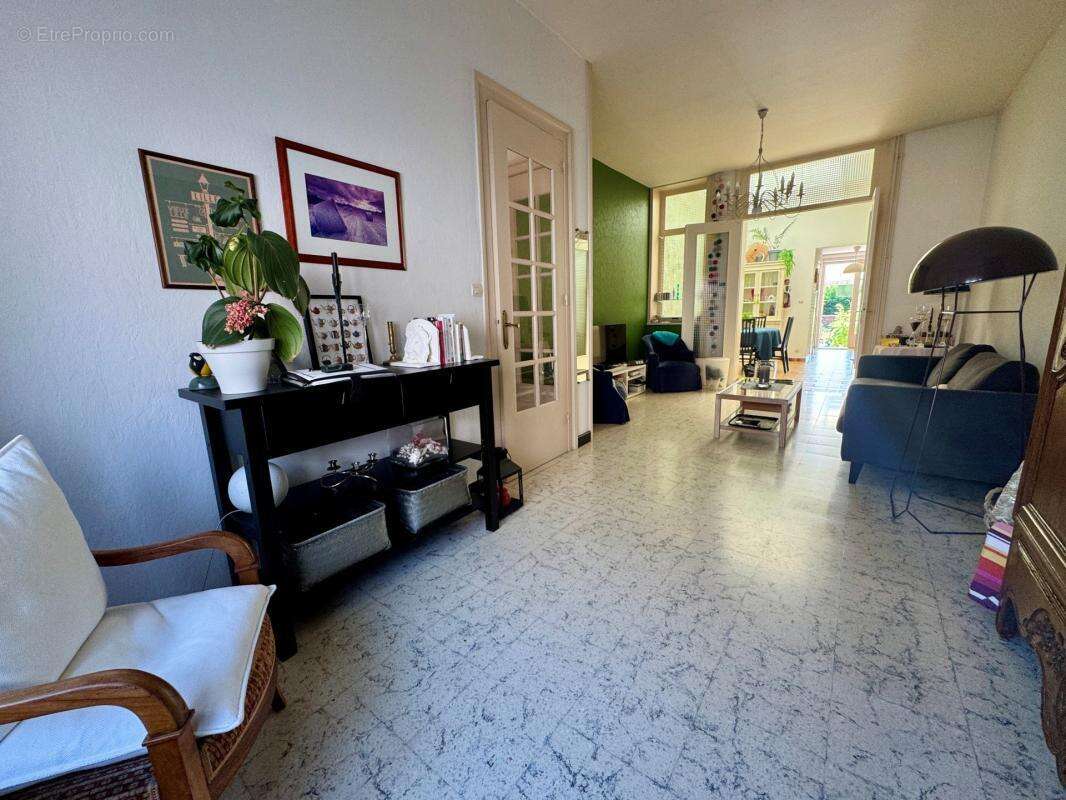 Maison à CROIX