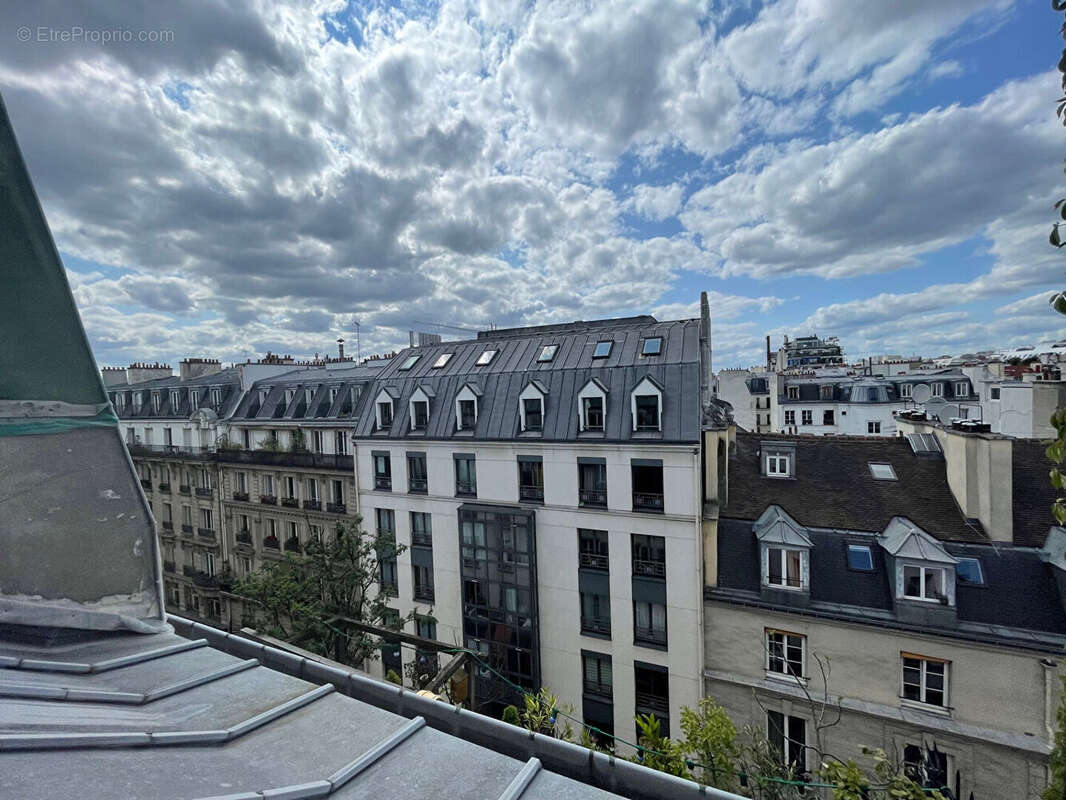 Appartement à PARIS-10E