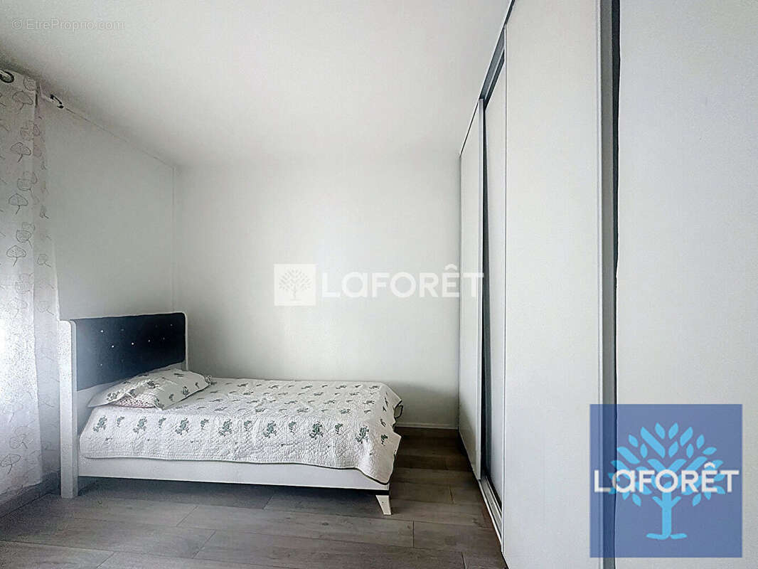 Maison à VIGNEUX-SUR-SEINE