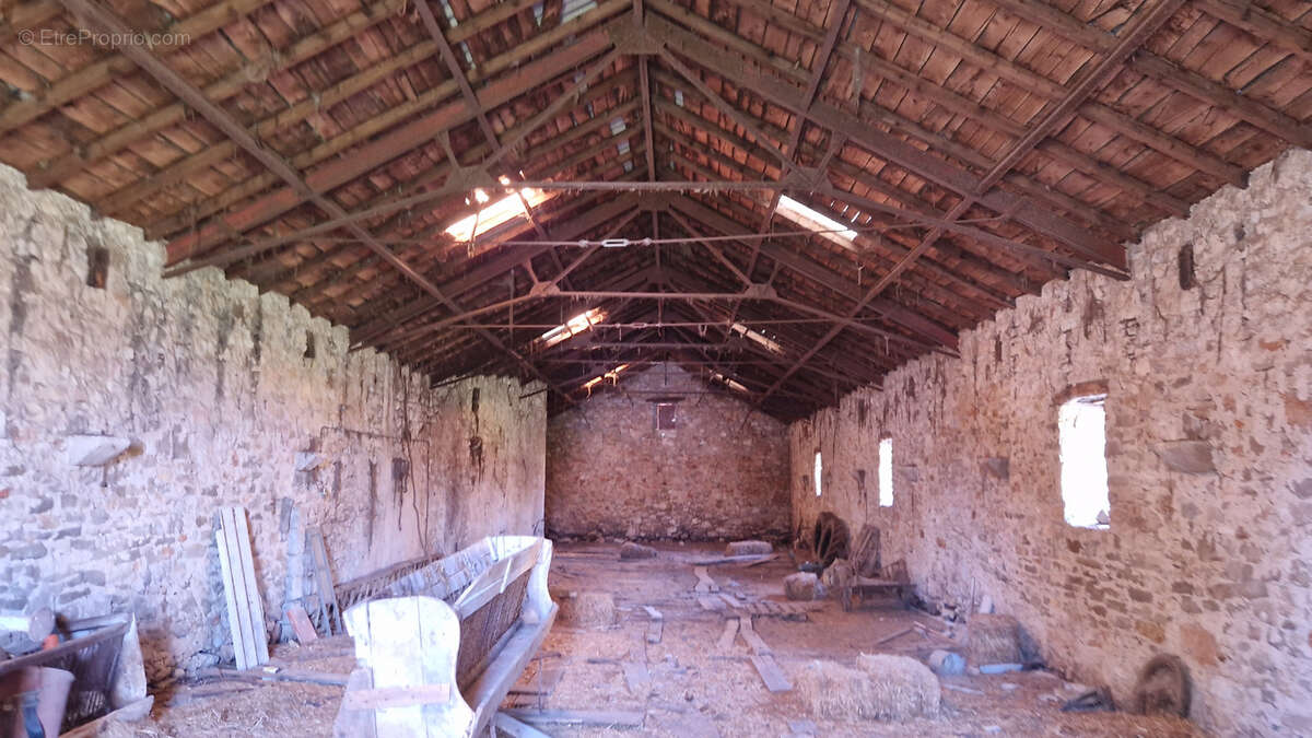 Maison à VIALA-DU-PAS-DE-JAUX