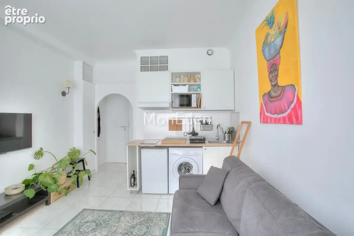 EXCLUSIVITE Charmant studio au coeur de la Butte Montmartre! - photo 13