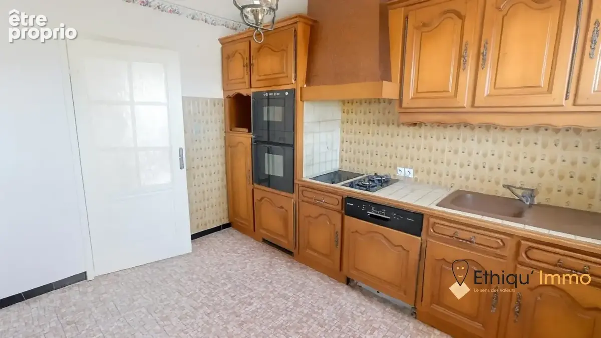 Maison 6 pièces 99 m² à vendre à Bar-Sur-Aube (10200) - photo 4