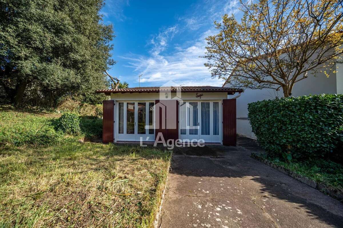 Maison à SAINT-GEORGES-DE-DIDONNE