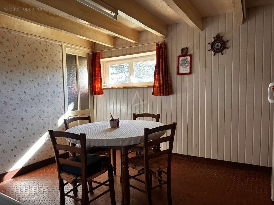 Maison à LOCOAL-MENDON