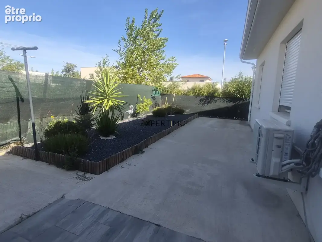 Villa recente - photo 10