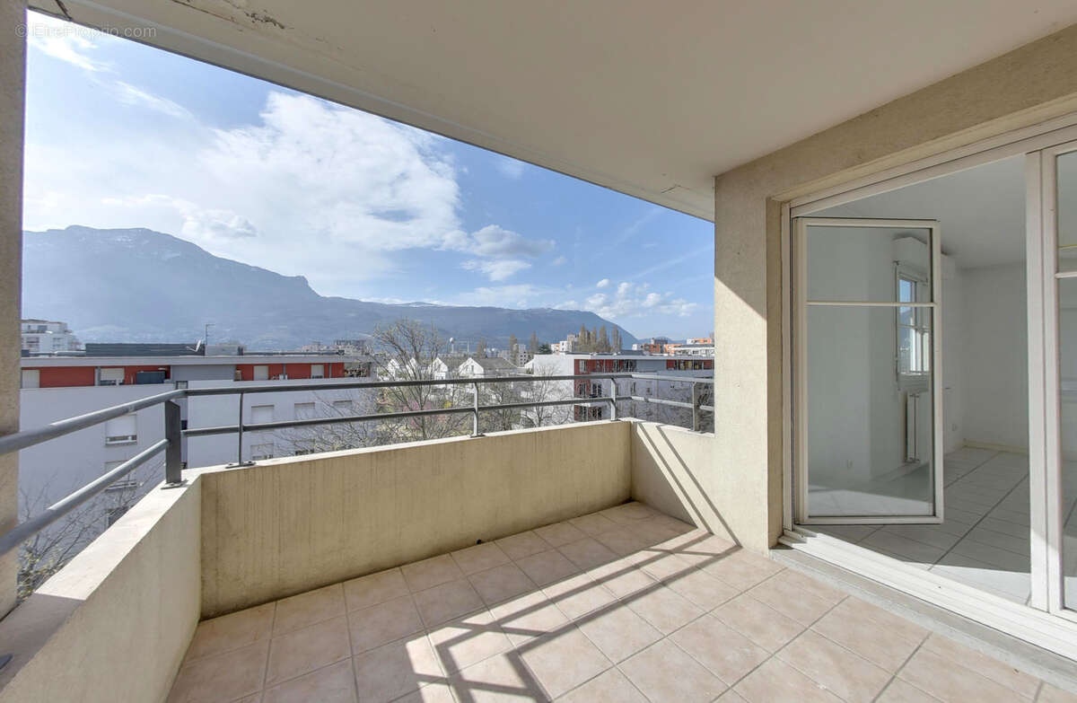 Vaste 4 pièces + cuisine de 82m2 traversant en étage élevé grenoble vigny-musset le panorama - photo 6