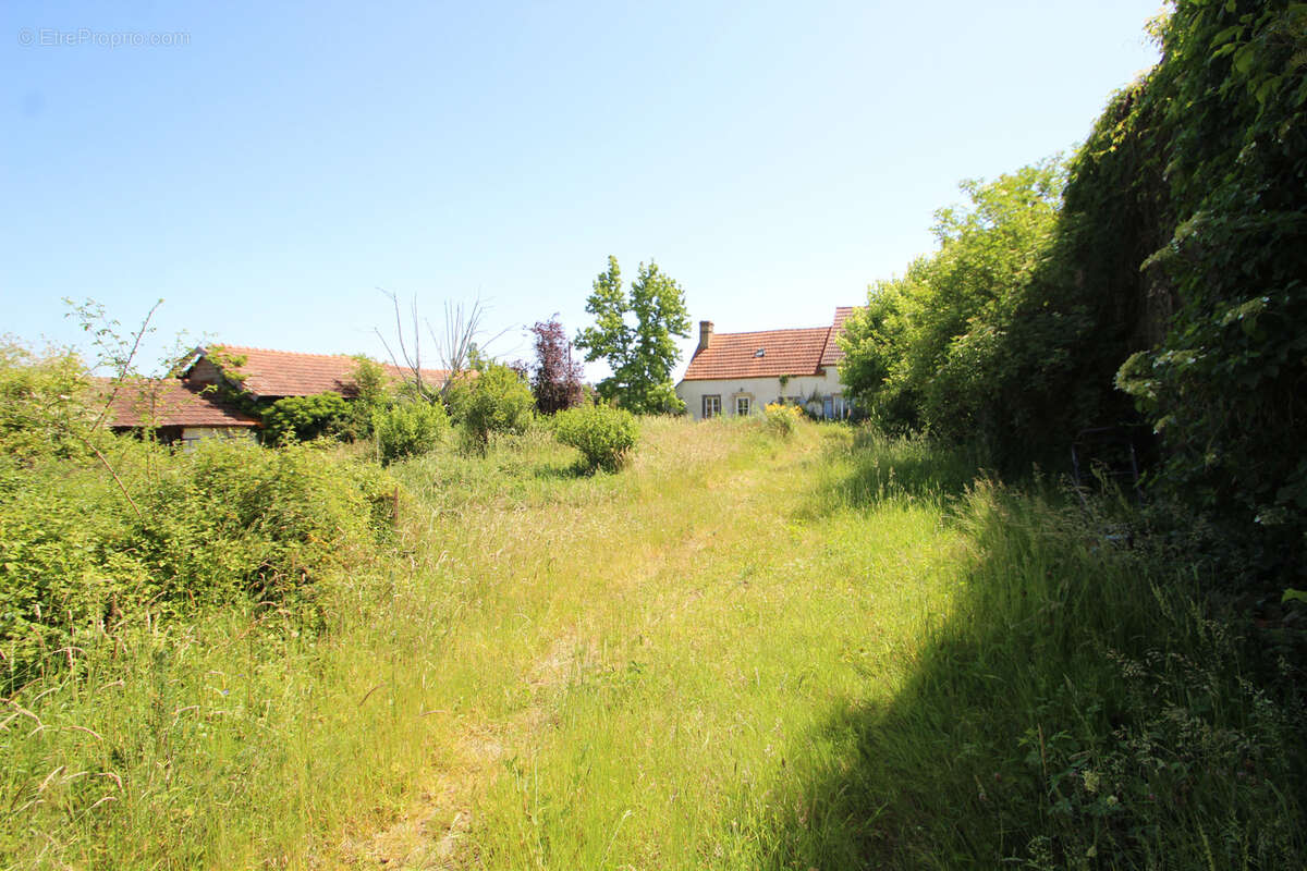 Maison à SAINT-POURCAIN-SUR-BESBRE