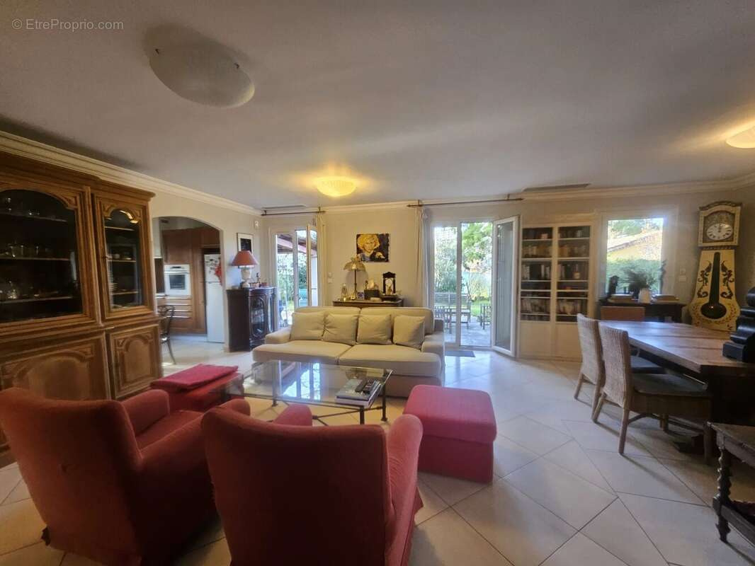 Appartement à LE CANNET