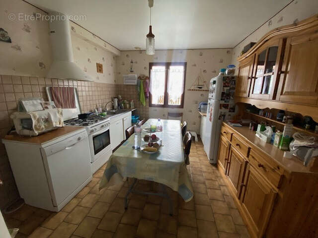 Maison à SAINT-JEAN-DE-BRAYE