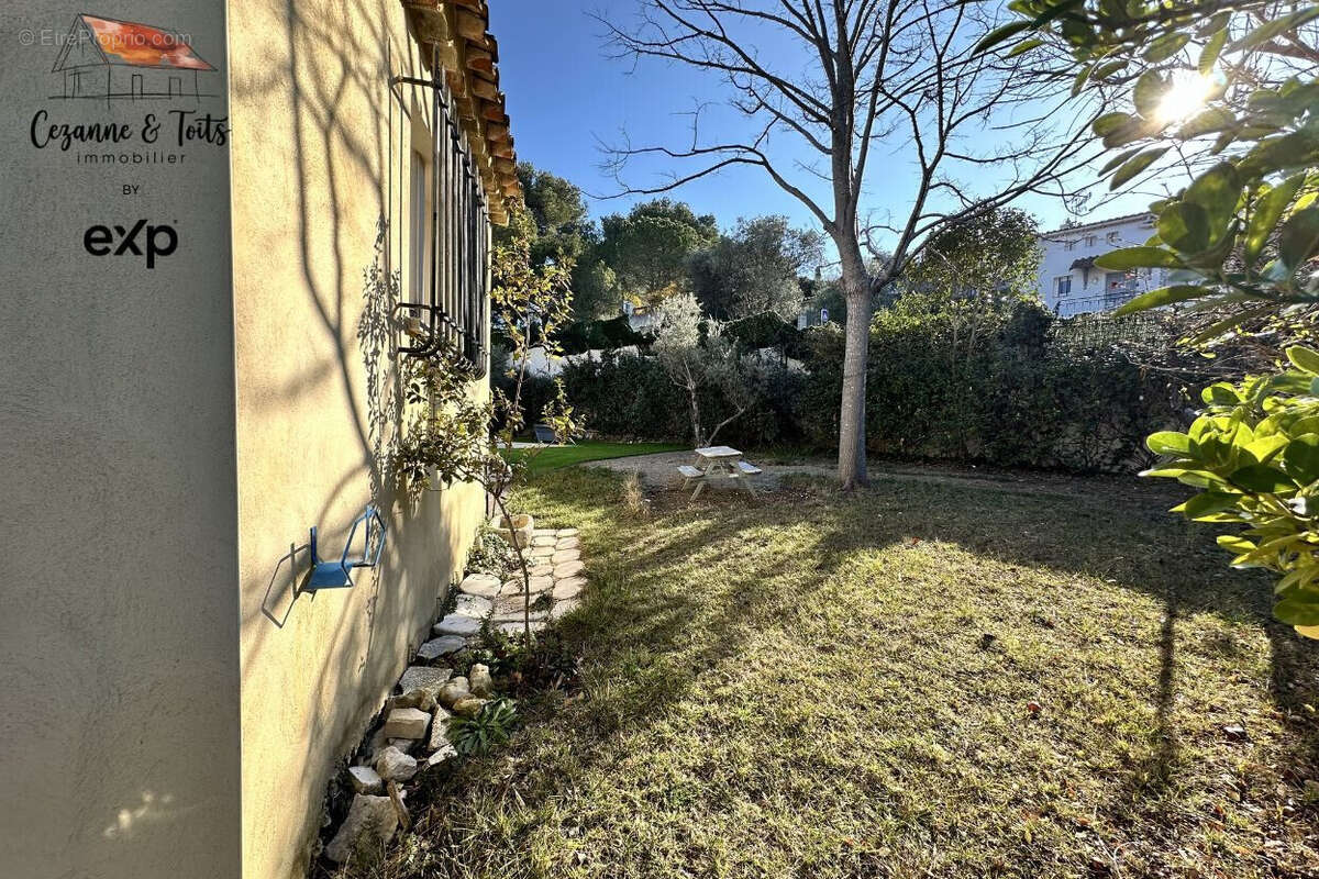 Maison à VELAUX
