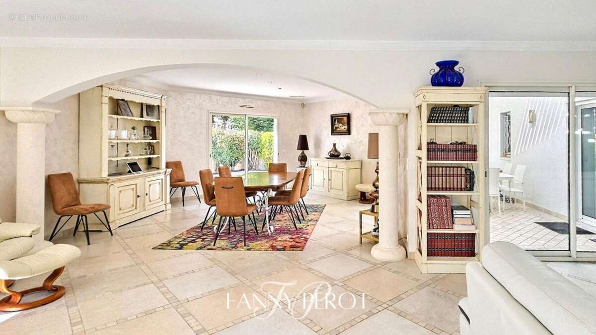 Maison à SAINT-CYPRIEN