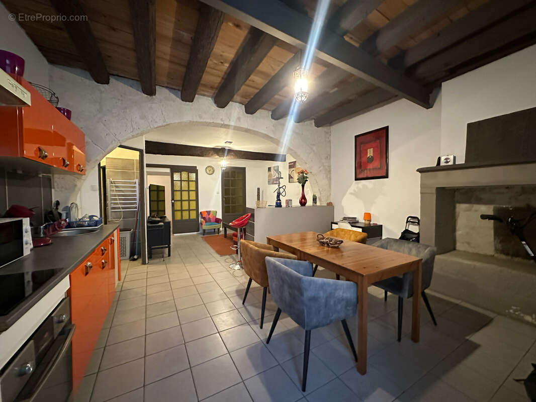 Appartement à BEAUCAIRE