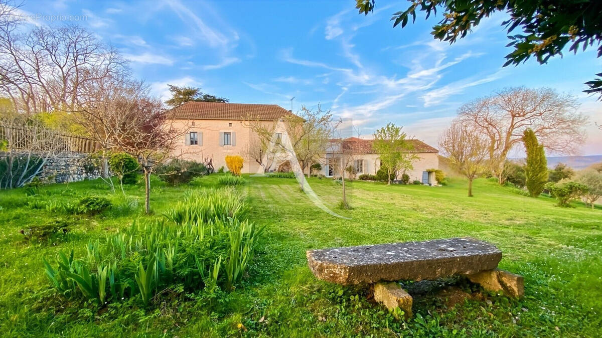 Maison à FLORESSAS