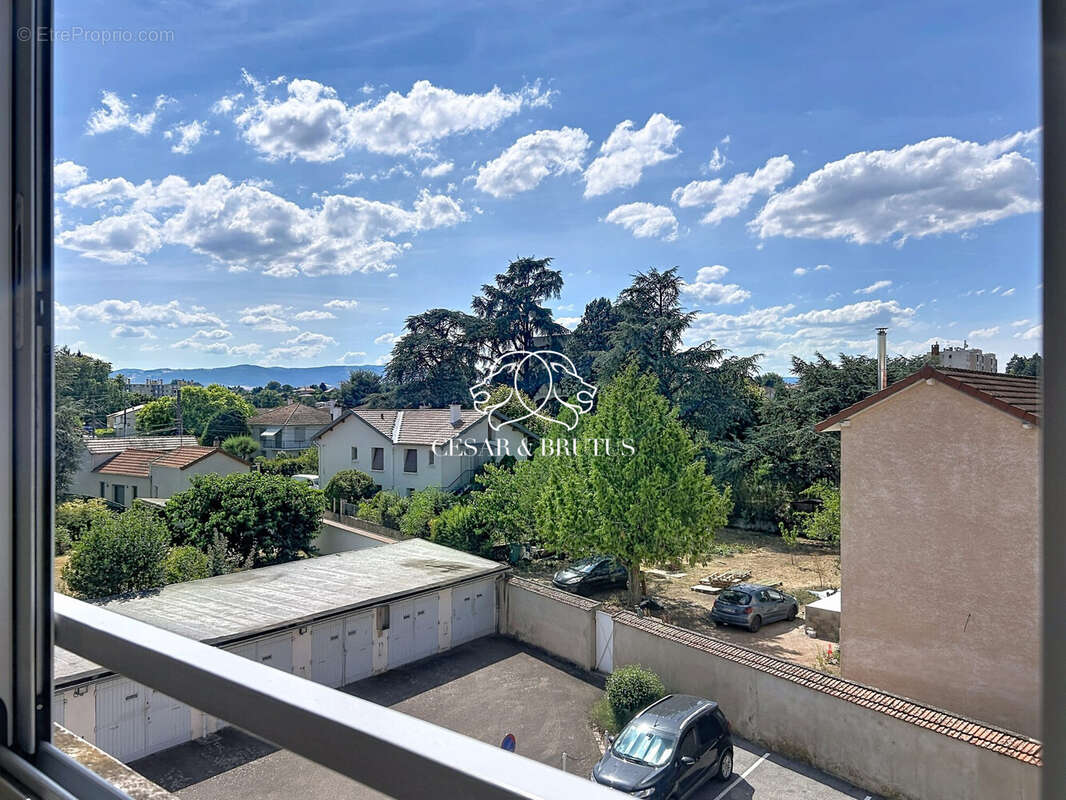 Appartement 64 m² à Roanne  - photo 8