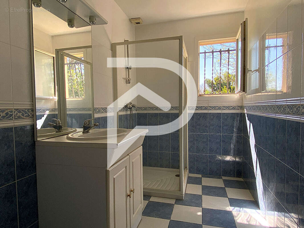 Maison à SAINT-SEURIN-SUR-L&#039;ISLE