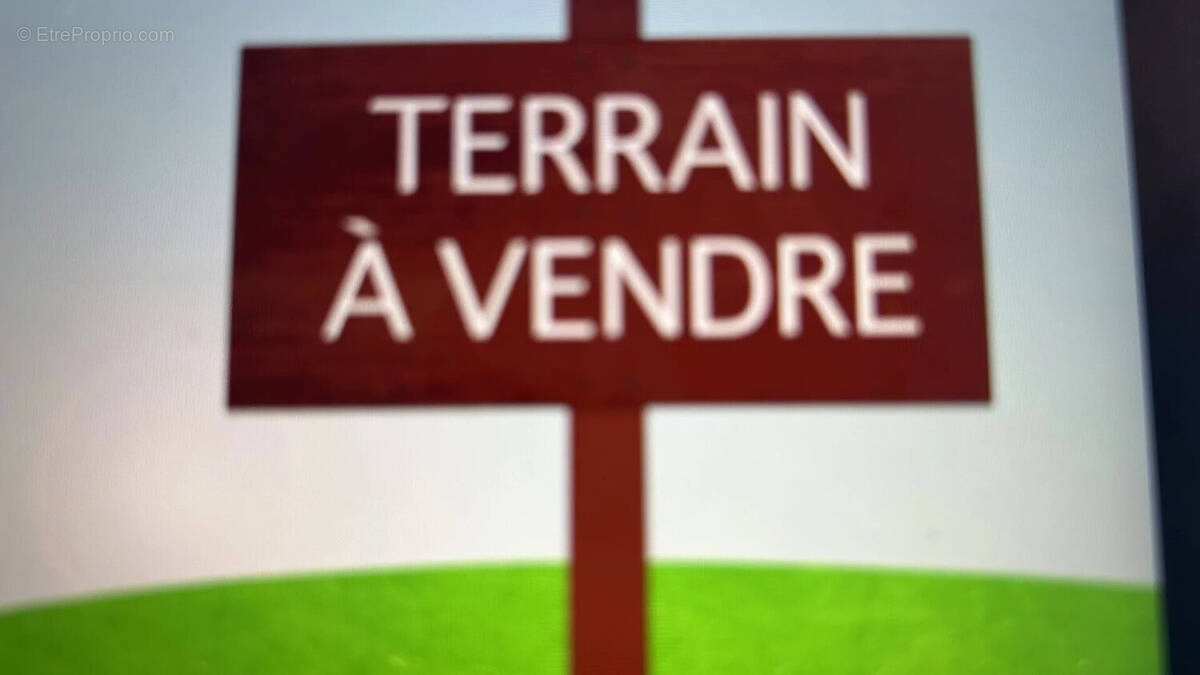 Terrain à GORGES