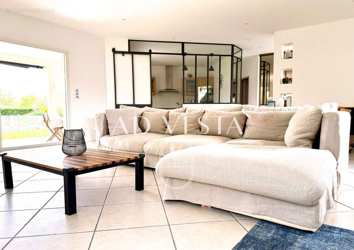 Salon Villa Saint-Aubin de Medoc - Maison à SAINT-AUBIN-DE-MEDOC