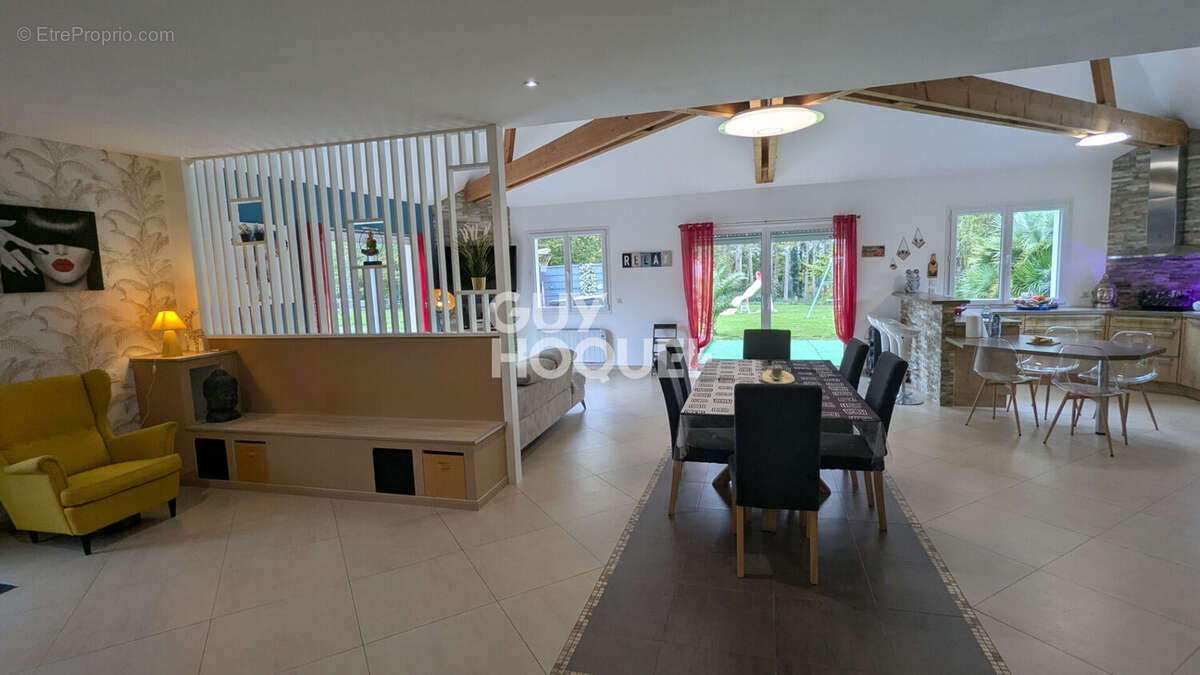 Maison à SAINT-PIERRE-DE-PLESGUEN