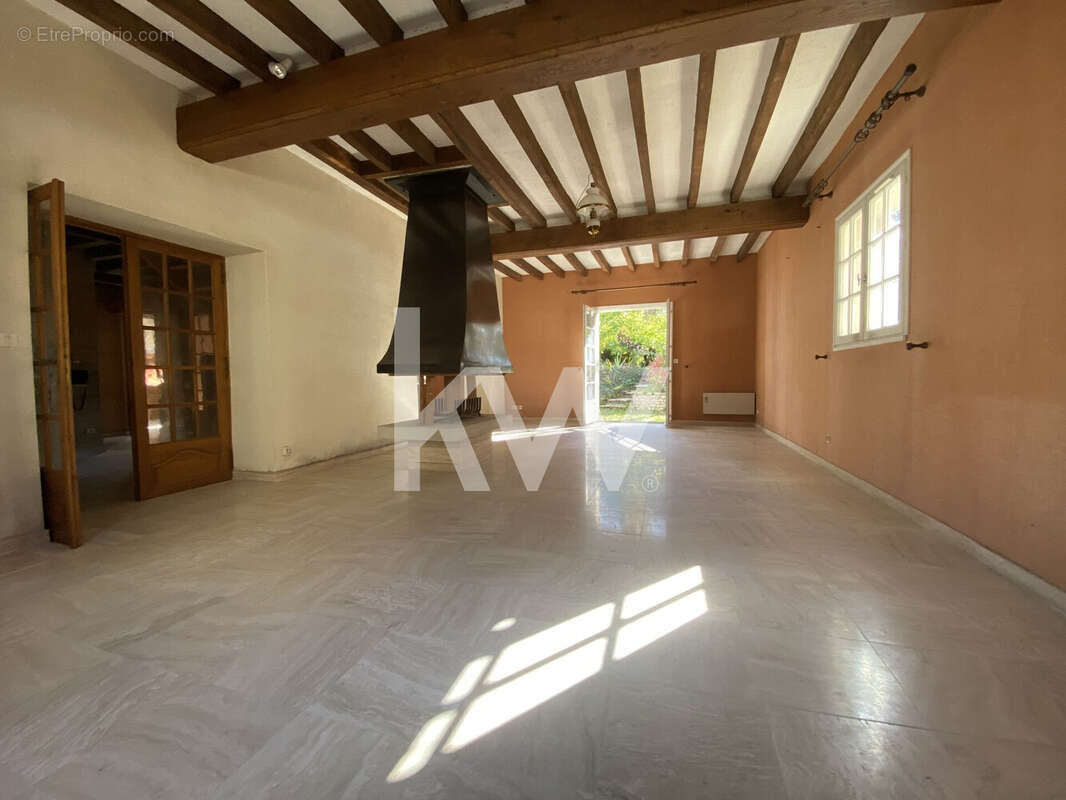Maison 145 m² à Cernoy-En-Berry  - photo 3