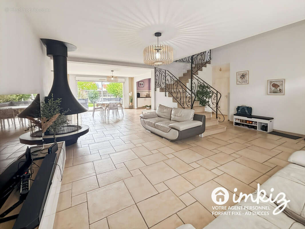Maison 2011 6 pièces 145m2 - Quartier Saint Pierre - photo 4