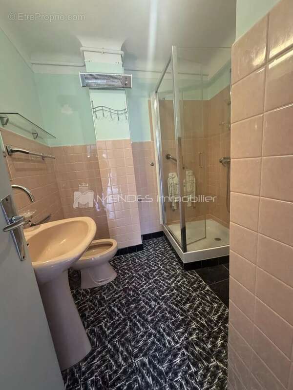 Appartement à ROQUEBRUNE-CAP-MARTIN