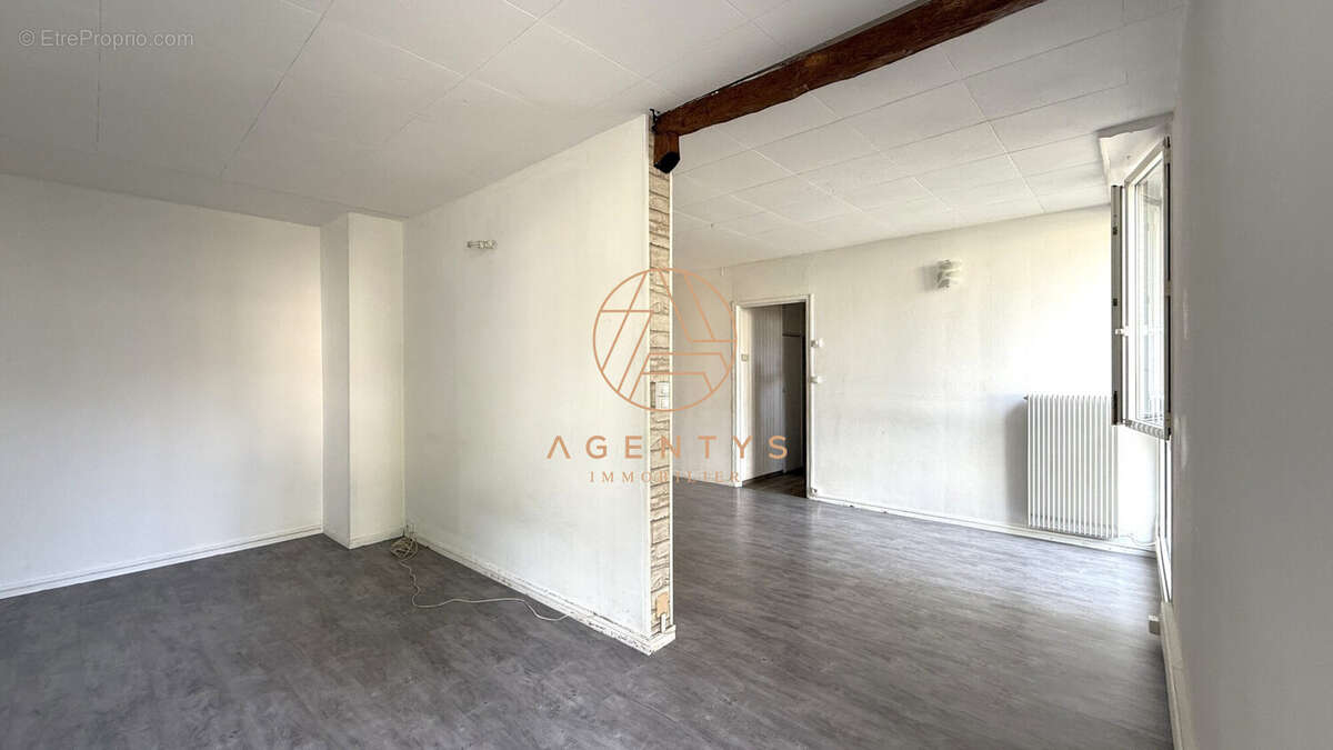 Appartement à LE PLESSIS-TREVISE