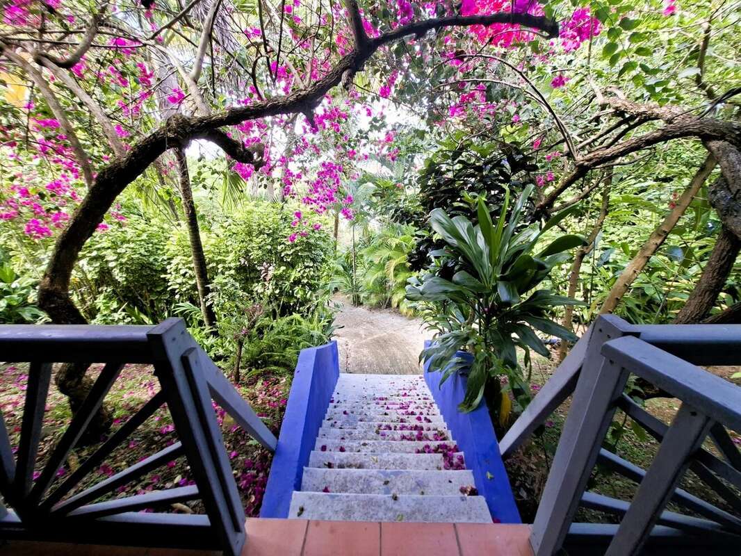 Maison à LES TROIS-ILETS