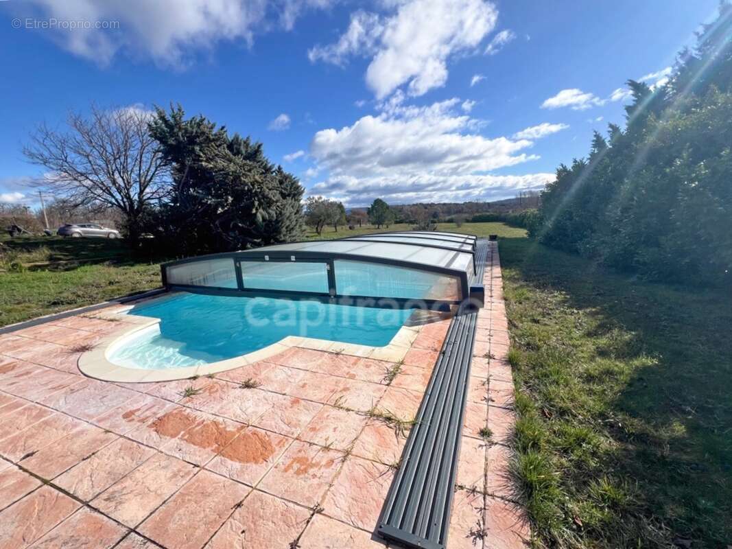 À vendre Villa d’Exception à Reillanne (04110) – 120 m², 5 Pièces, 4 Chambres, Piscine 10x5, Terrain Clos 9 000 m², Calme Absolu - photo 6