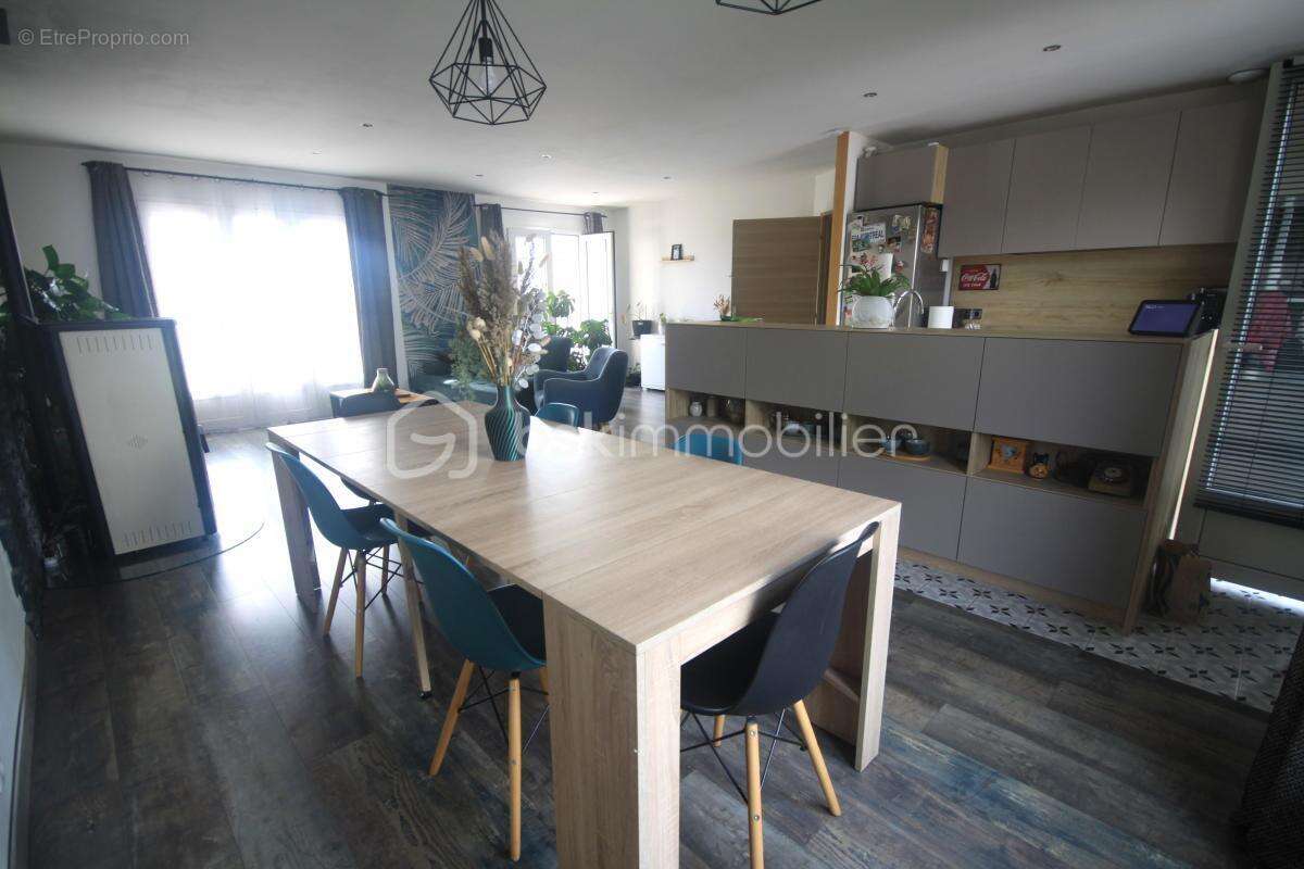 Maison à SAINT-GERMAIN-LES-ARPAJON