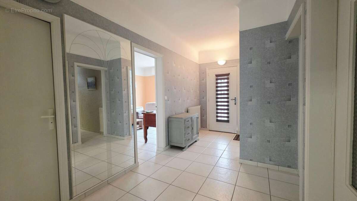 Maison à MEHUN-SUR-YEVRE