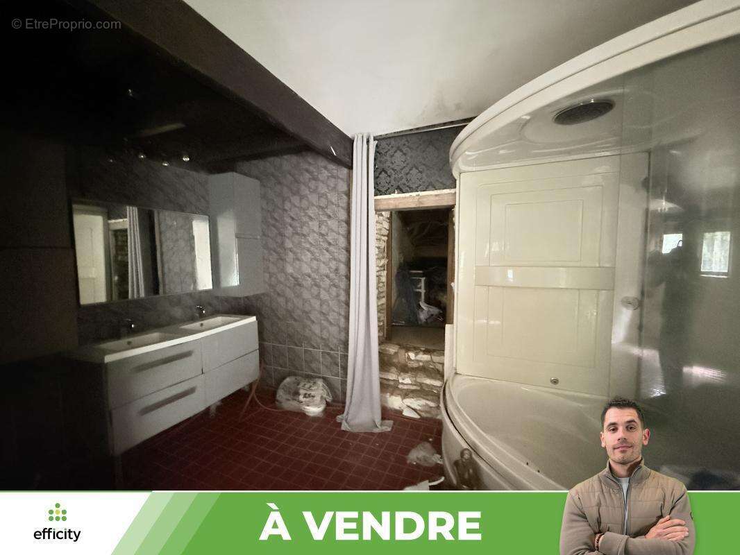 Maison à USSON-DU-POITOU