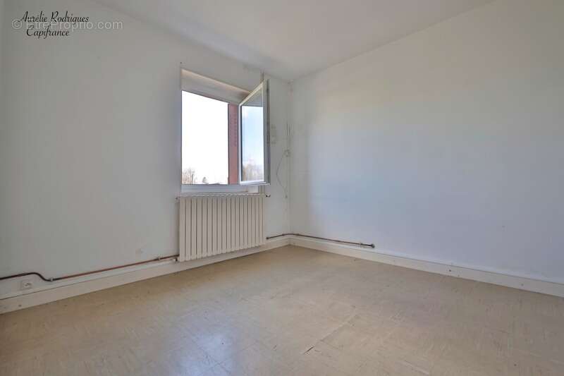 Maison à vendre 3 pièces BOZ (01) - photo 8
