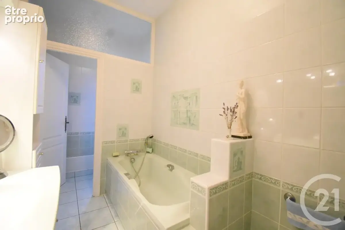 Appartement 4 pièces 147 m² à vendre à Vichy (03200) - photo 7