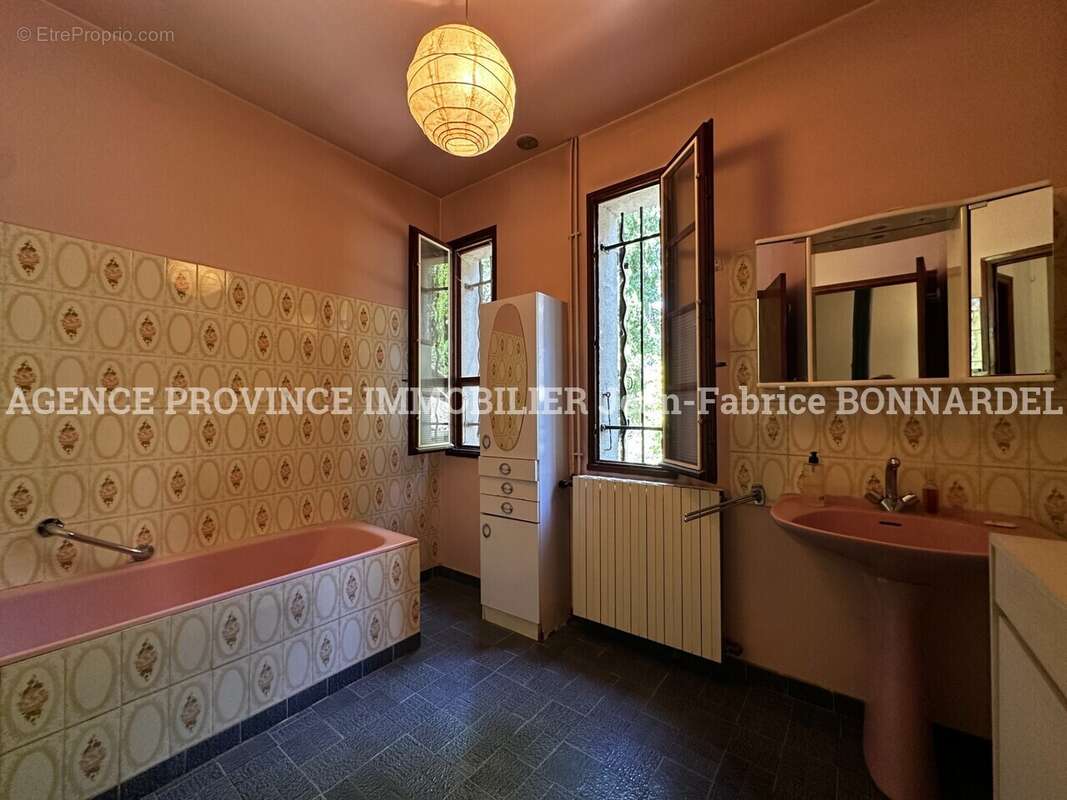 Maison 126 m² à Grignan  - photo 13