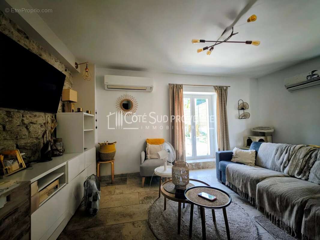 Maison 128 m² à Saint-Didier  - photo 10