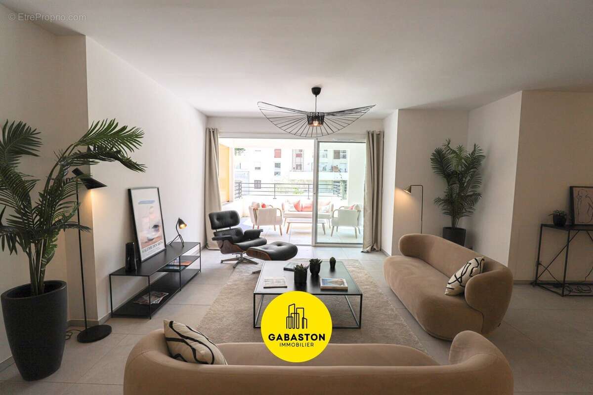 Appartement à MARSEILLE-8E