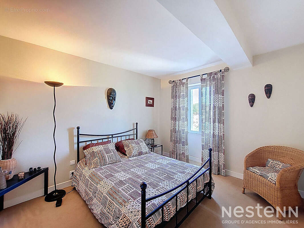 A Vendre Maison en pierre rénovée de 175 m² avec jardin et garage dans un hameau de Condom - photo 13