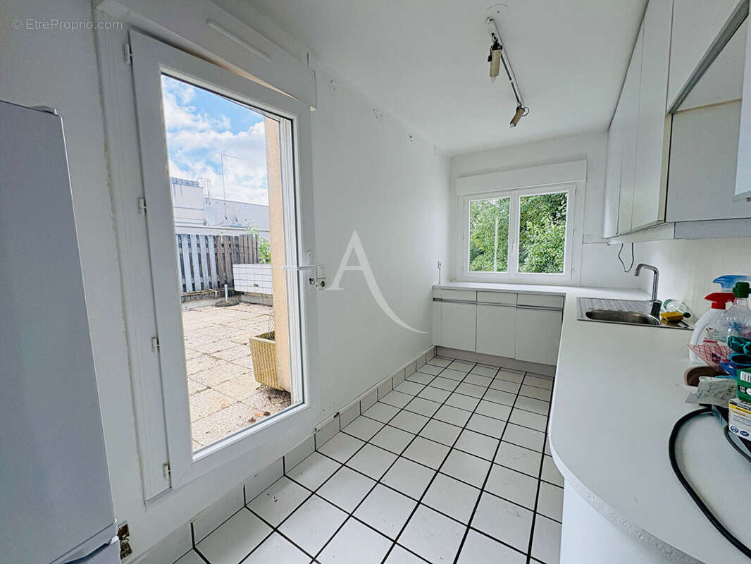 Appartement à FONTENAY-SOUS-BOIS