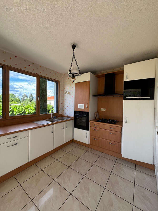 EXCLUSIVITE : Limas appartement  familial avec jardin à proximité des commerces 3 chambres - photo 3