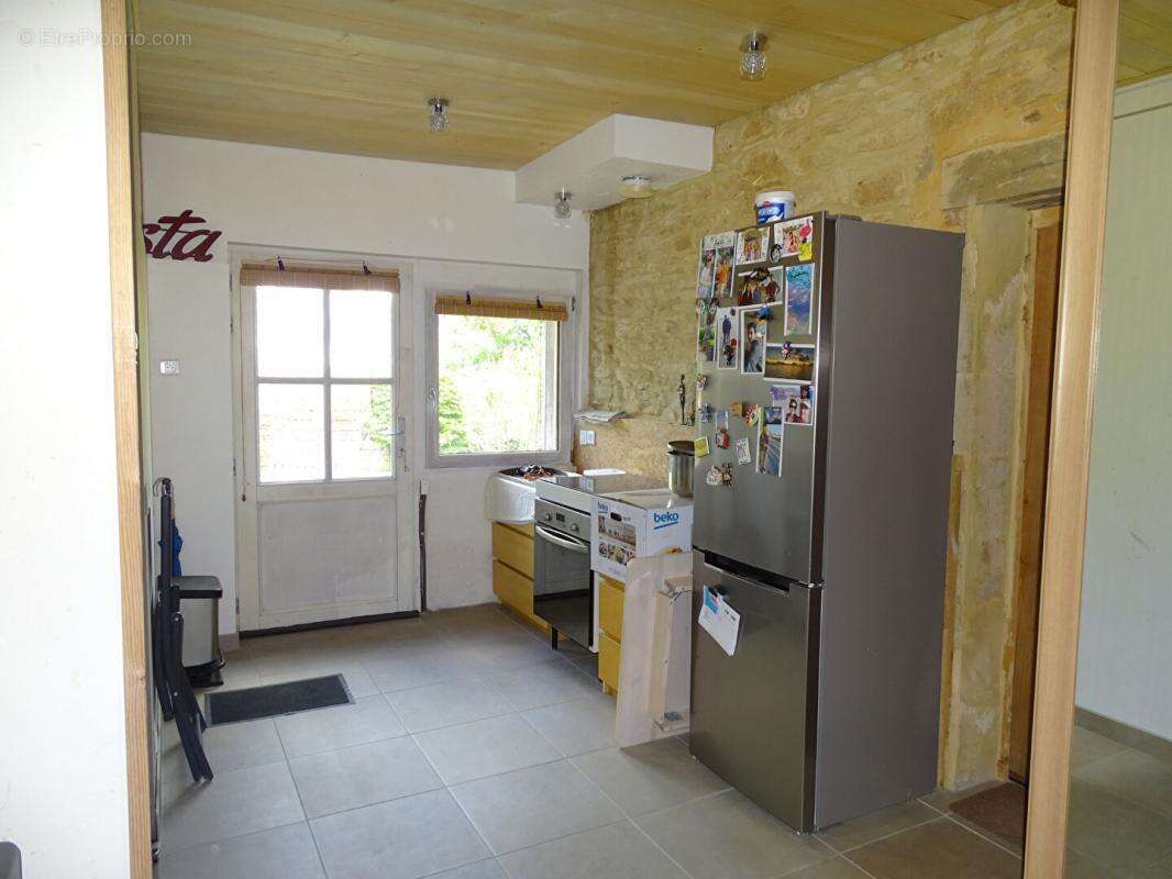Maison à SAINT-GENIES
