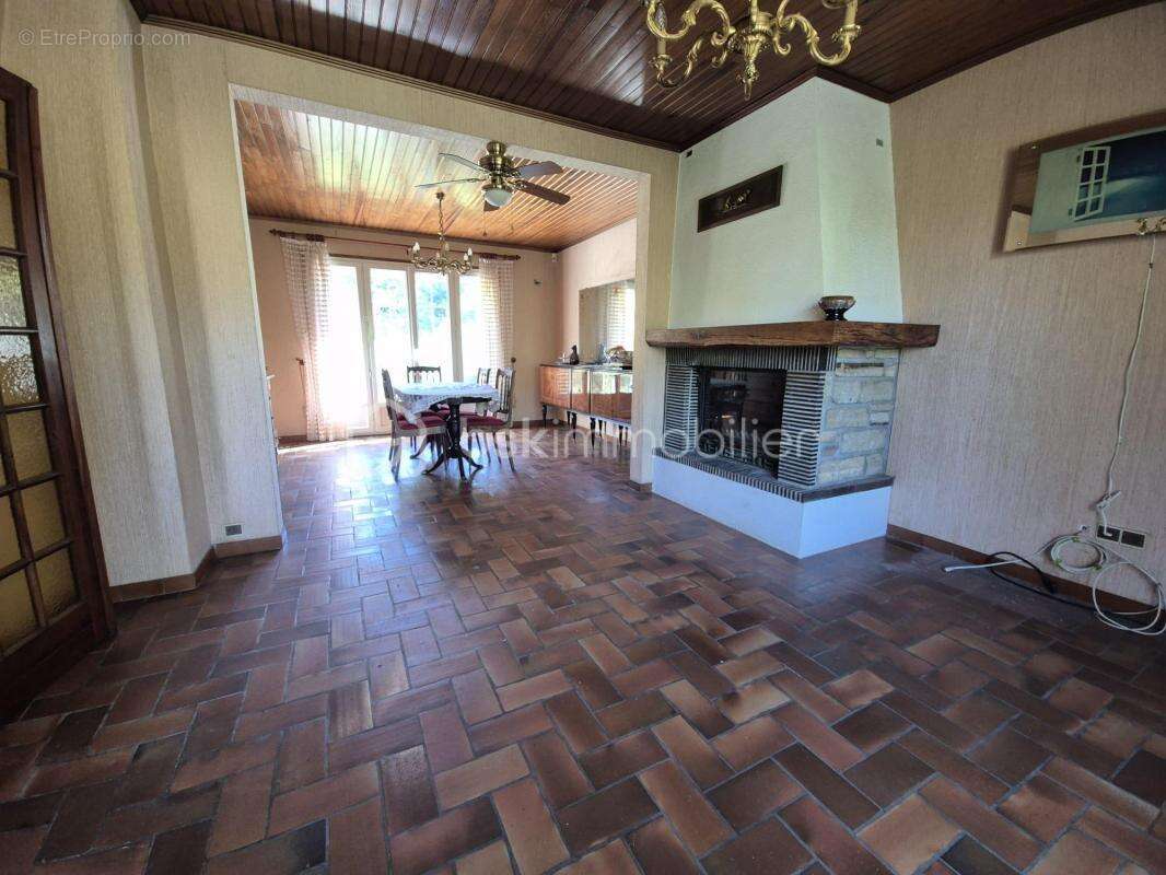 Maison à FAY-AUX-LOGES