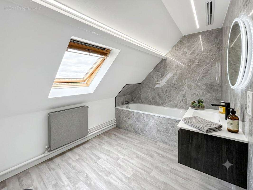 Boulogne-sur-Mer – Maison lumineuse et sans travaux ! - photo 7