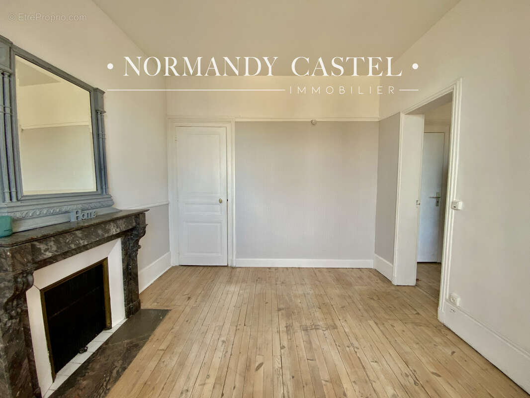 Appartement à TROUVILLE-SUR-MER