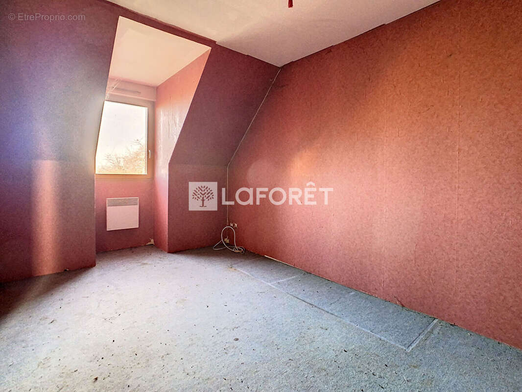 Maison à ELISE-DAUCOURT