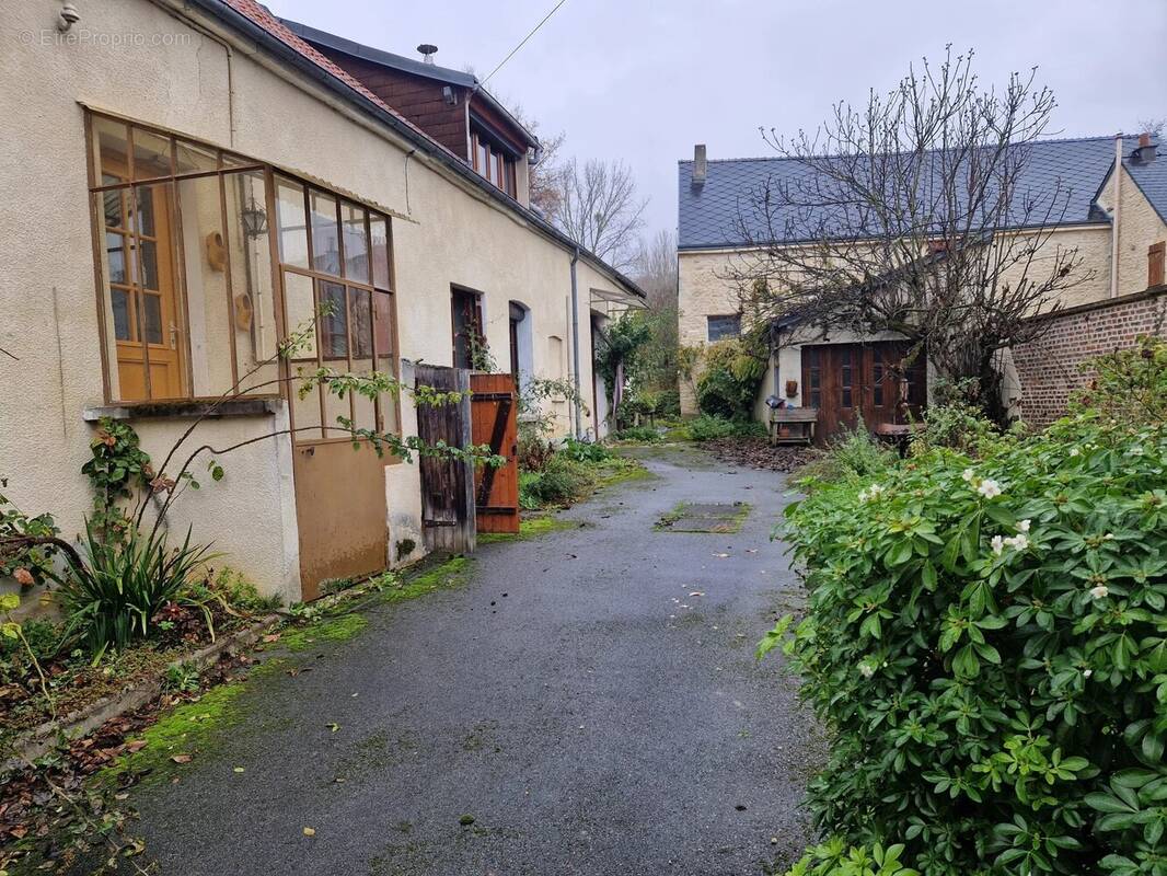 Maison à COURTRIZY-ET-FUSSIGNY