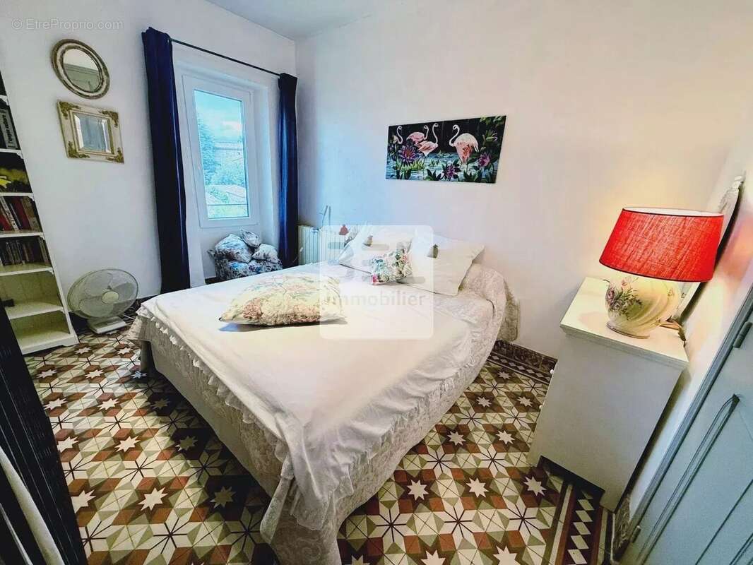 Maison à SAINT-VICTOR-LA-COSTE