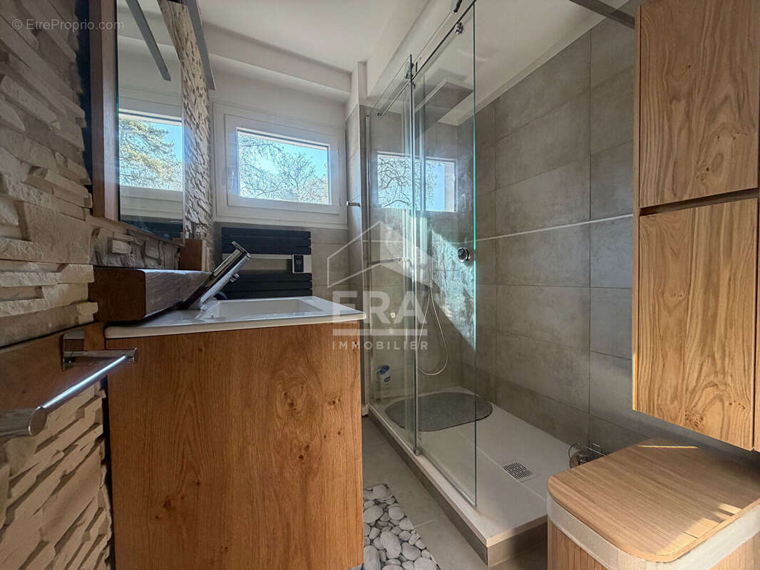 Appartement à CORBEIL-ESSONNES