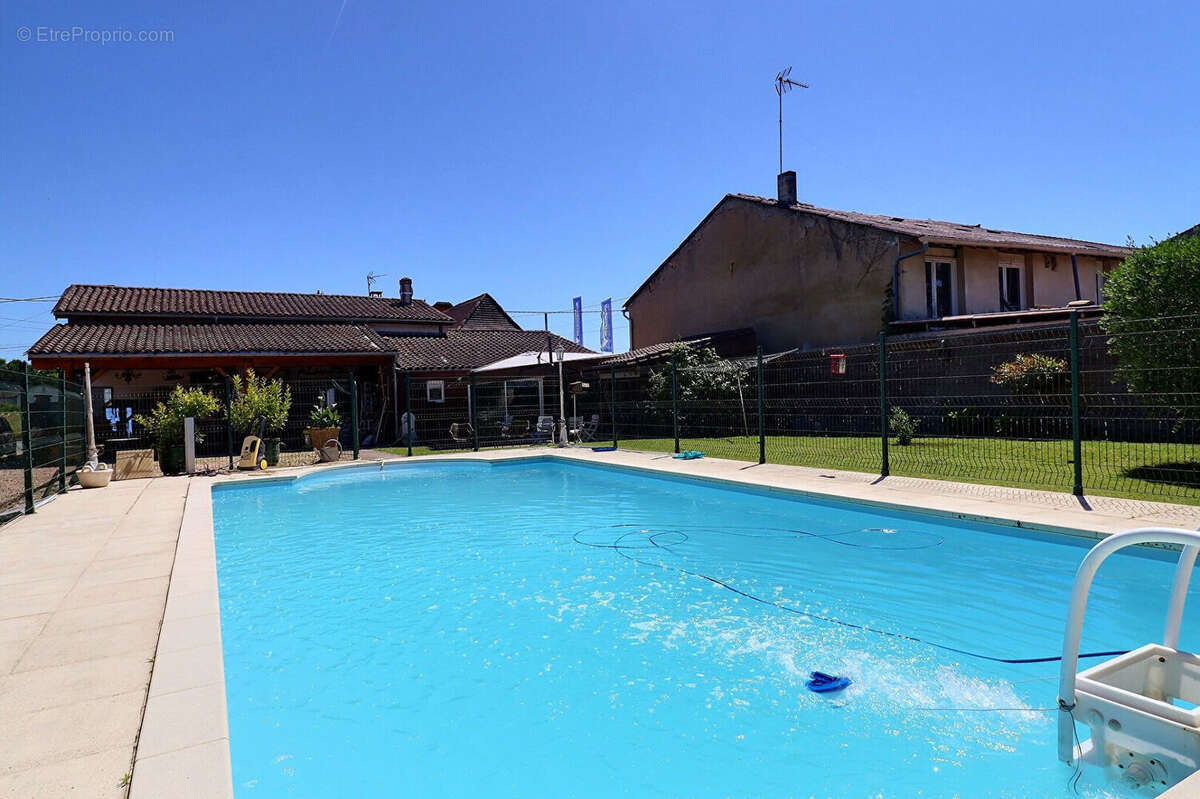 Maison à MONTPON-MENESTEROL