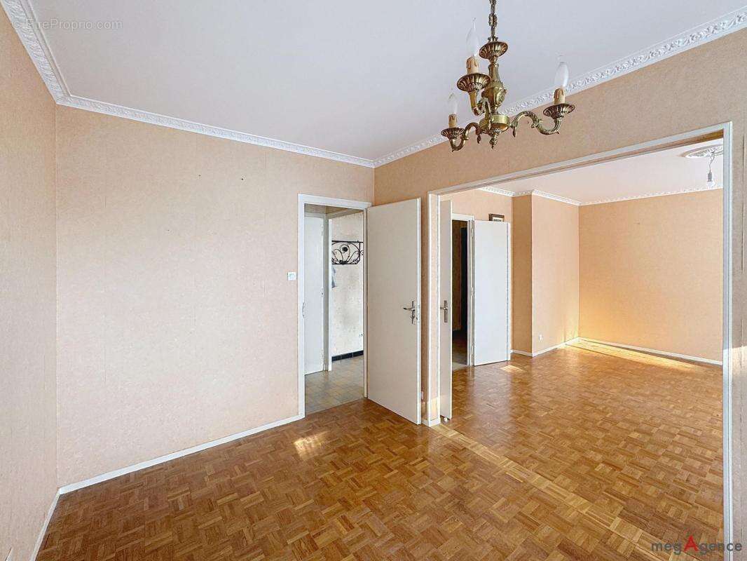 Appartement à ECHIROLLES