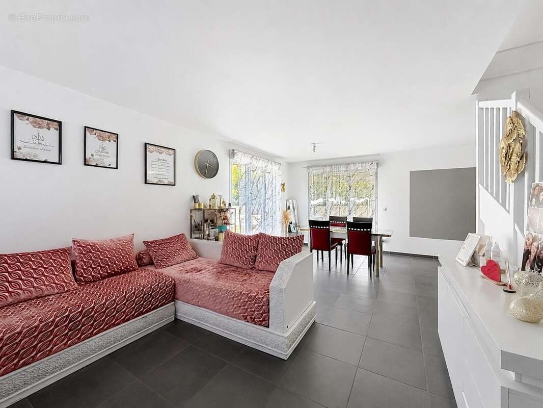 Maison à vendre 5 pièces MONTAGNY LES LANCHES (74) - photo 13